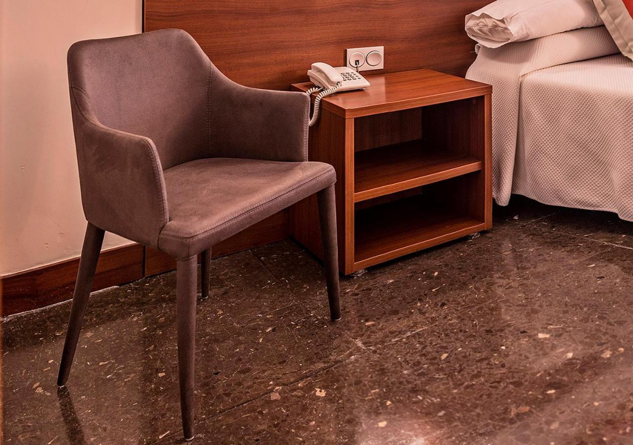 Hotel Txartel Lasarte Oria Esterno foto