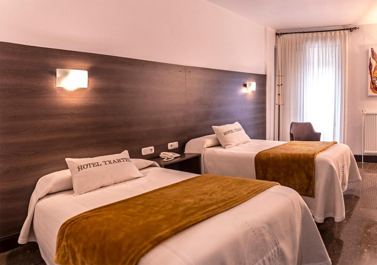 Hotel Txartel Lasarte Oria Esterno foto